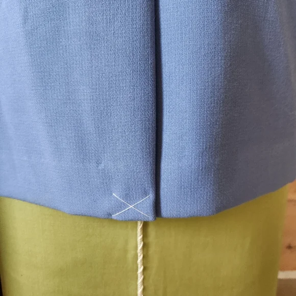 Ann Taylor Blue Ruffle Sheath Dress | Size 10 | Sleeveless V-Neck | Career Work - Picture 10 of 13